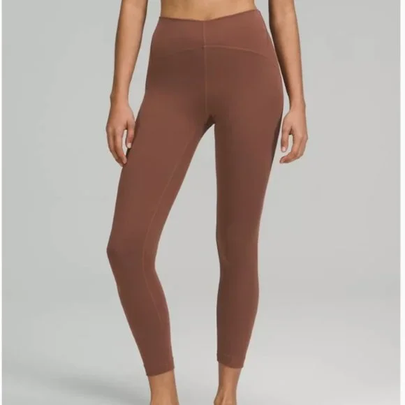 Lulukenib Instill High Rise Tight 25' size 8 - Picture 1 of 3